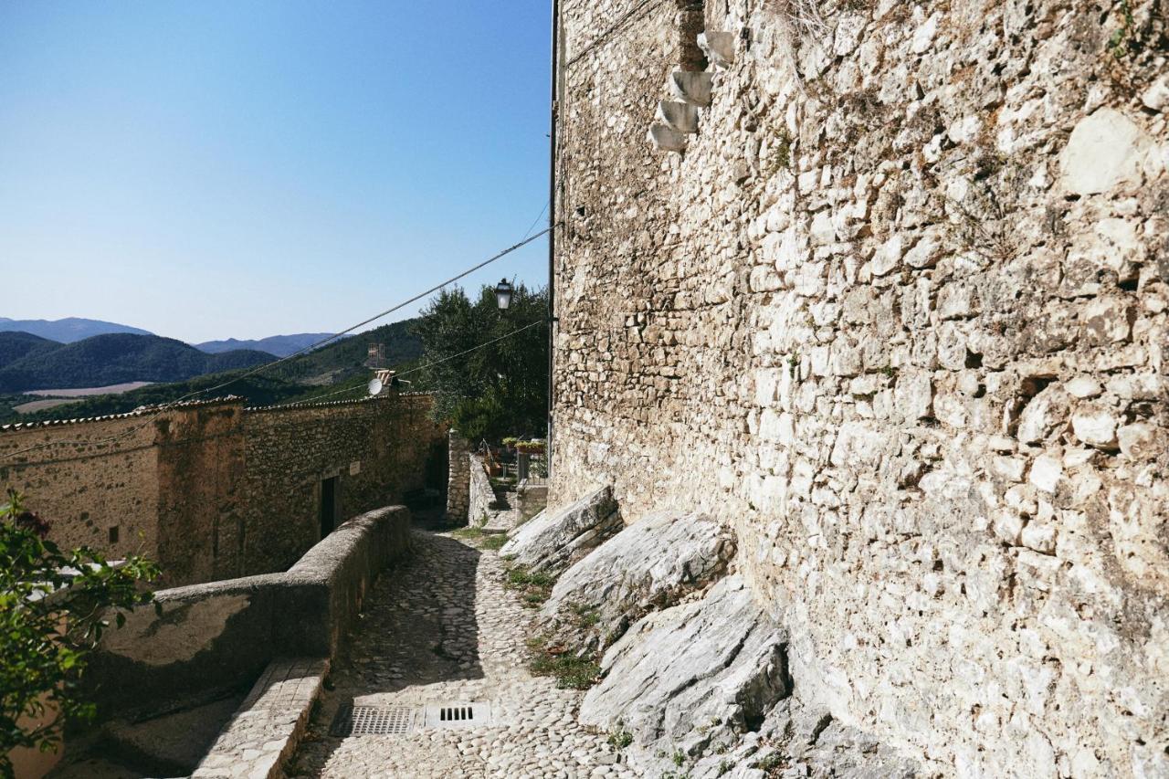 Albergo Diffuso Crispolti Labro Exterior photo