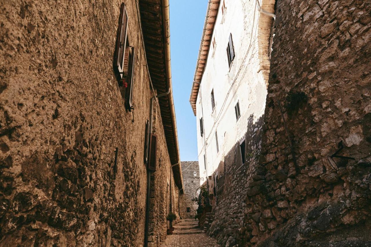 Albergo Diffuso Crispolti Labro Exterior photo