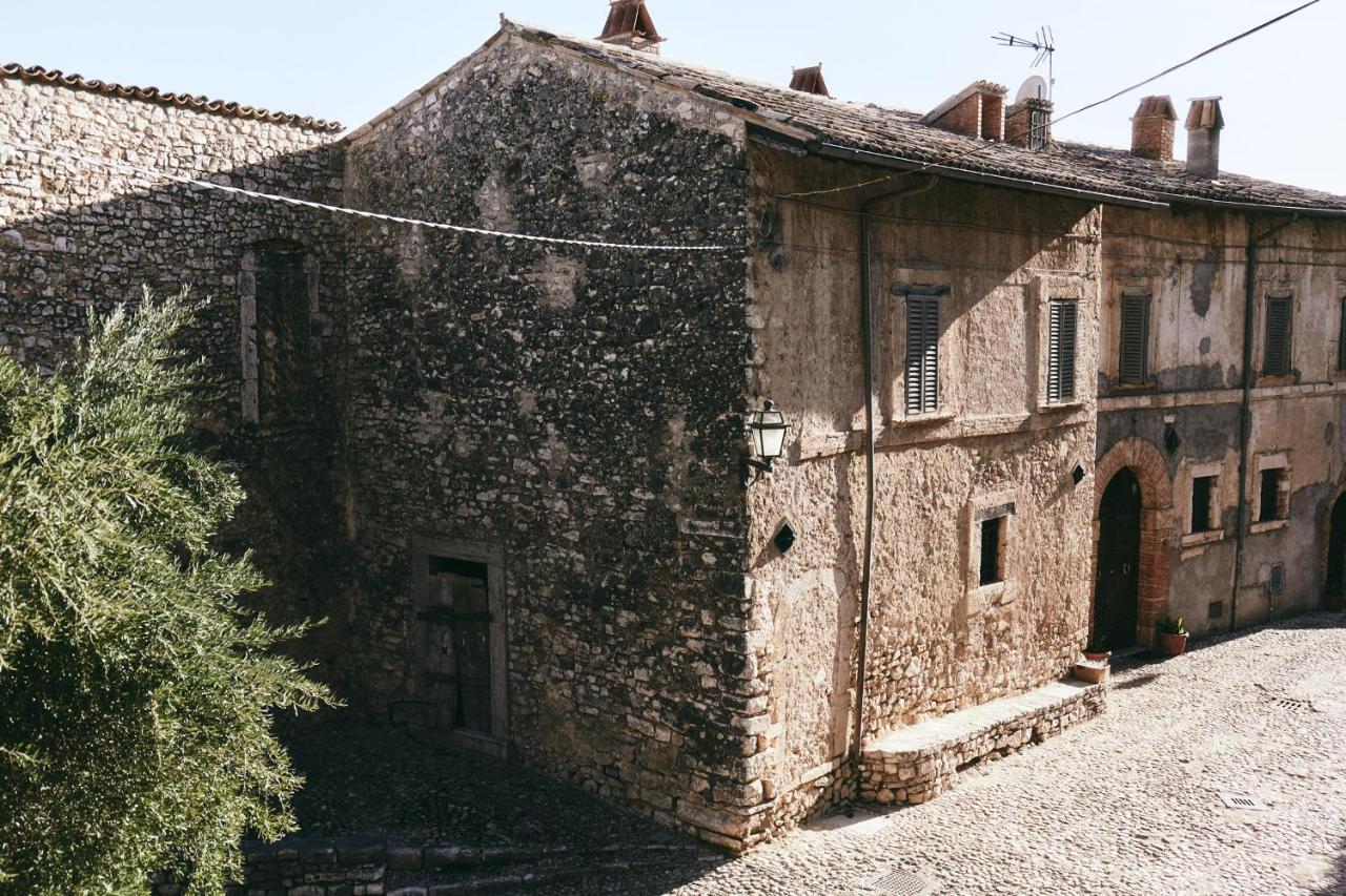 Albergo Diffuso Crispolti Labro Exterior photo