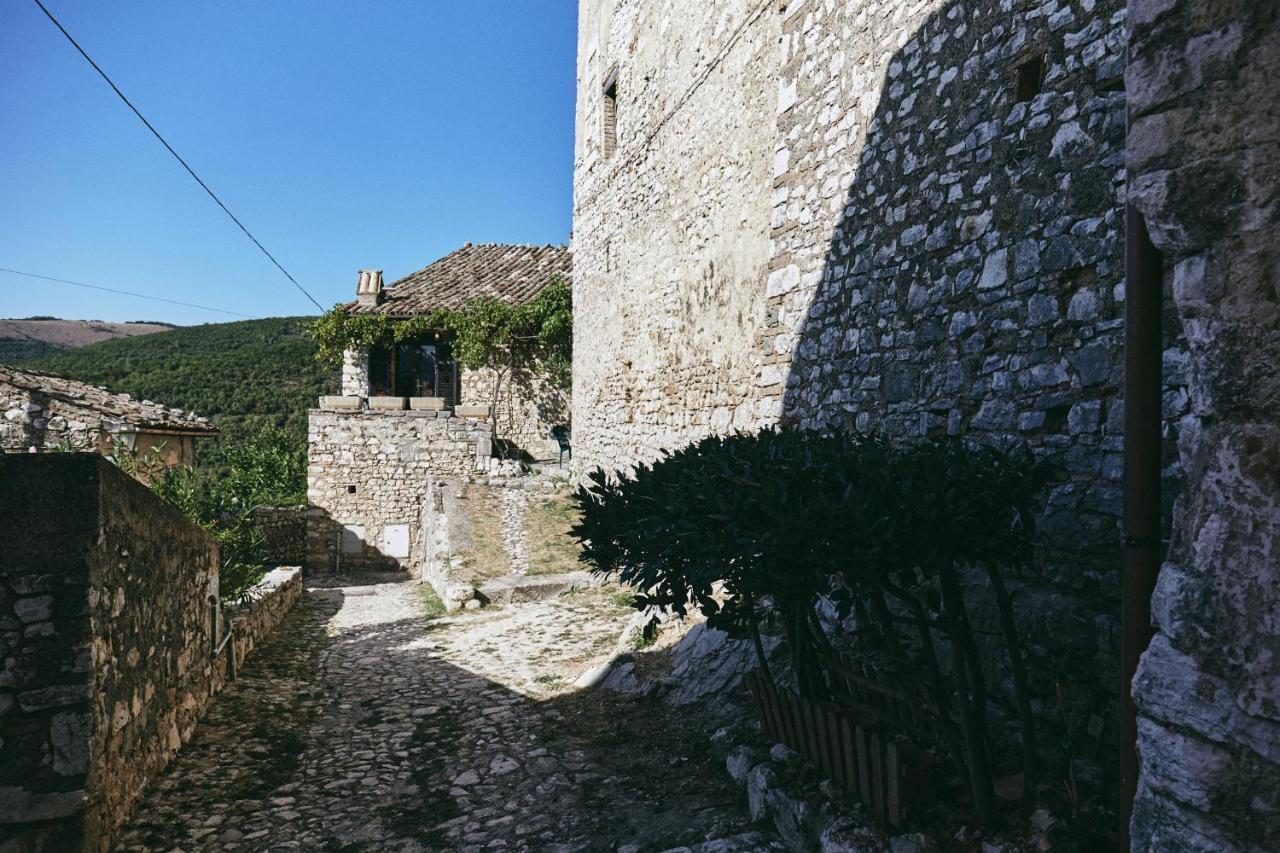 Albergo Diffuso Crispolti Labro Exterior photo